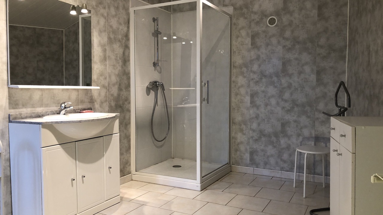 Photo of Bathroom in Saint-Germain-des-Champs