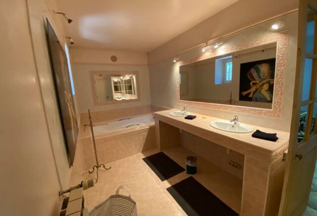 Photo of Bathroom in Carpentras
