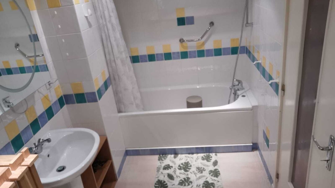 Photo of Bathroom in Ambert