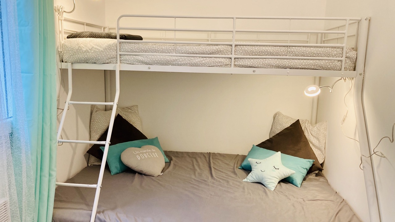 Photo of Bedroom in Valaurie