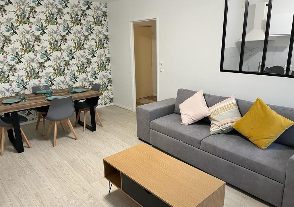 Photo of Livingroom in Devant-les-Ponts