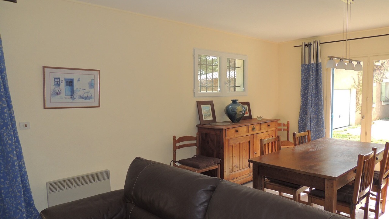 Photo of Livingroom in Buisson