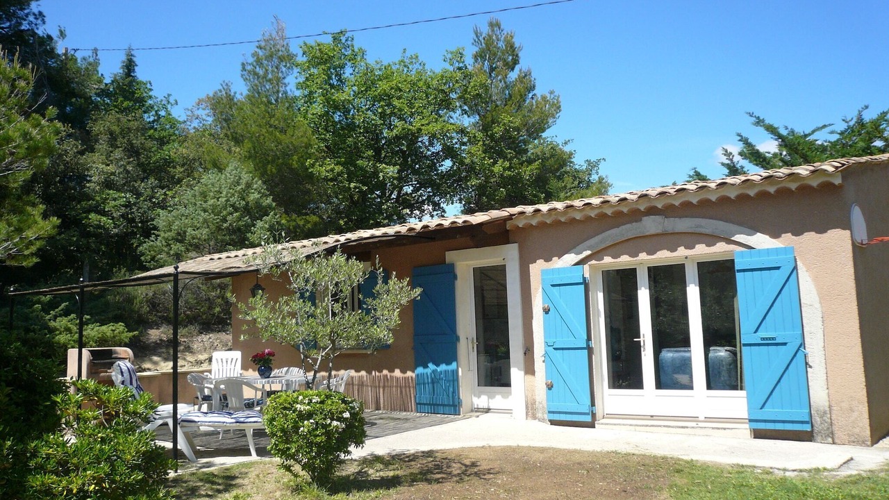 Photo of Outdoor in Buisson
