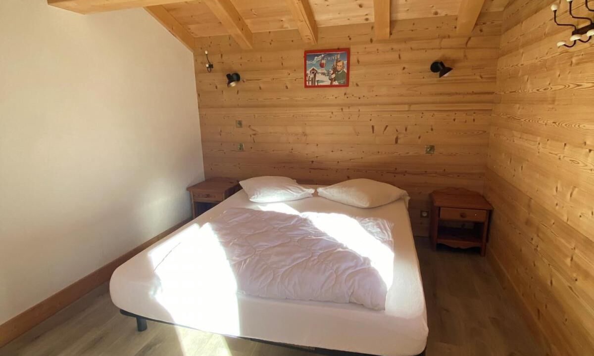 Photo of Bedroom in Areches