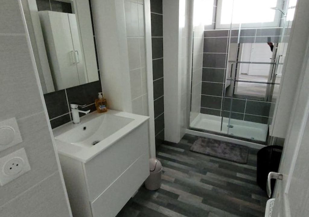 Photo of Bathroom in Uxegney