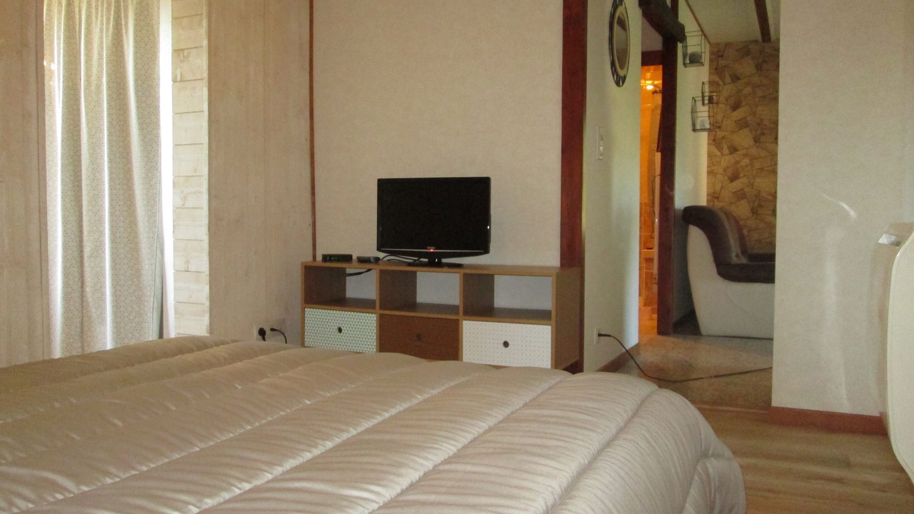 Photo of Bedroom in Saint-Bonnet-en-Bresse