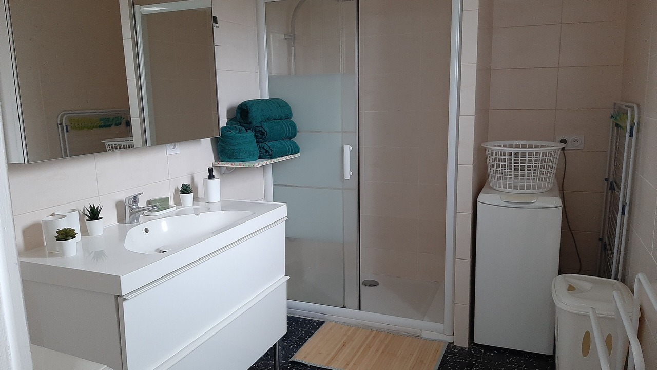 Photo of Bathroom in Avallon