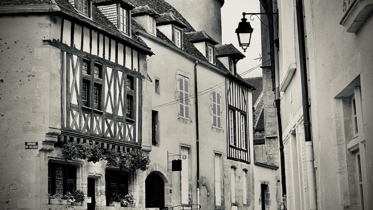 Photo of Others in Avallon