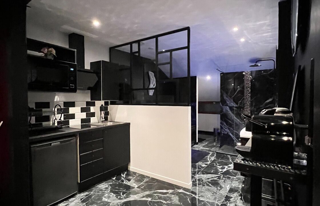 Photo of Kitchen in La Ville-du-Bois