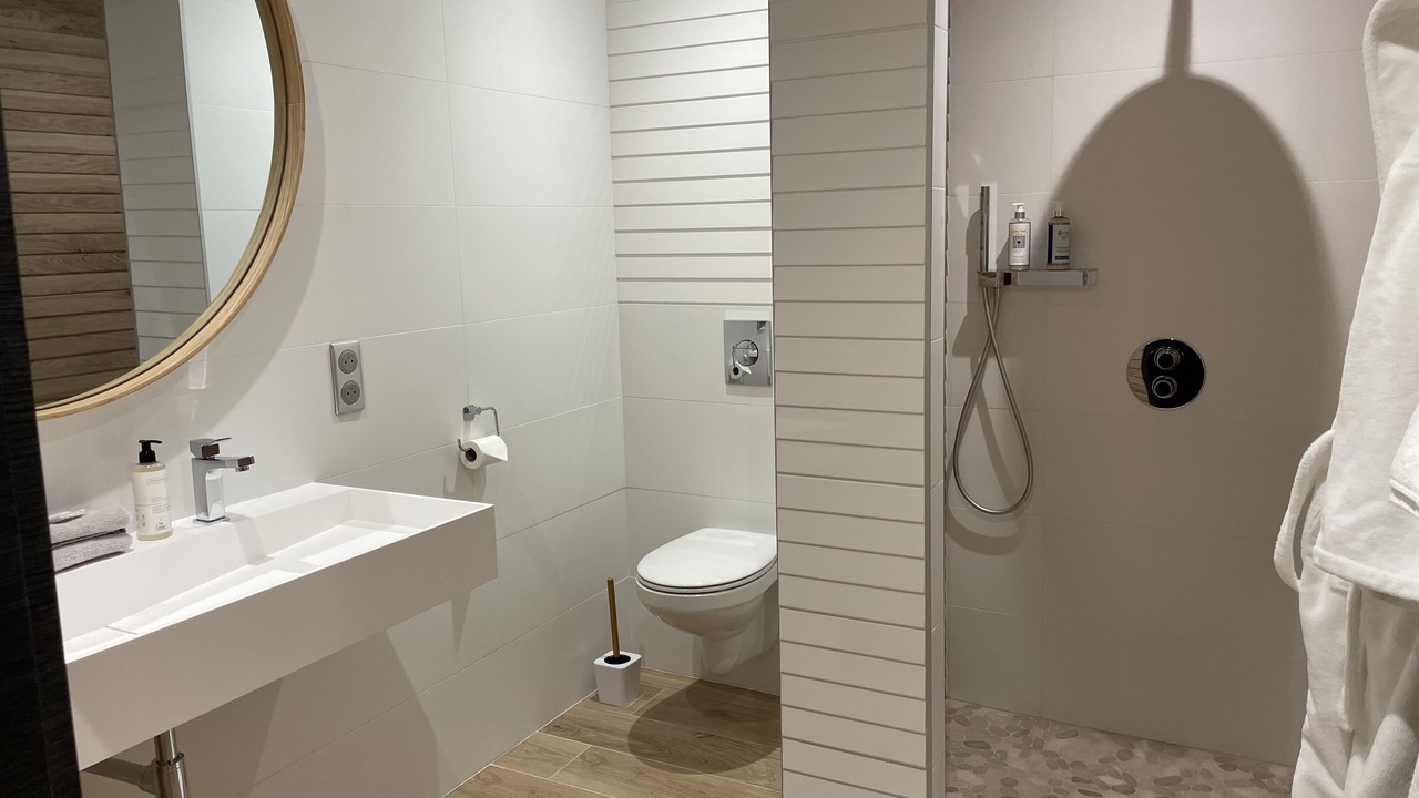 Photo of Bathroom in Roye