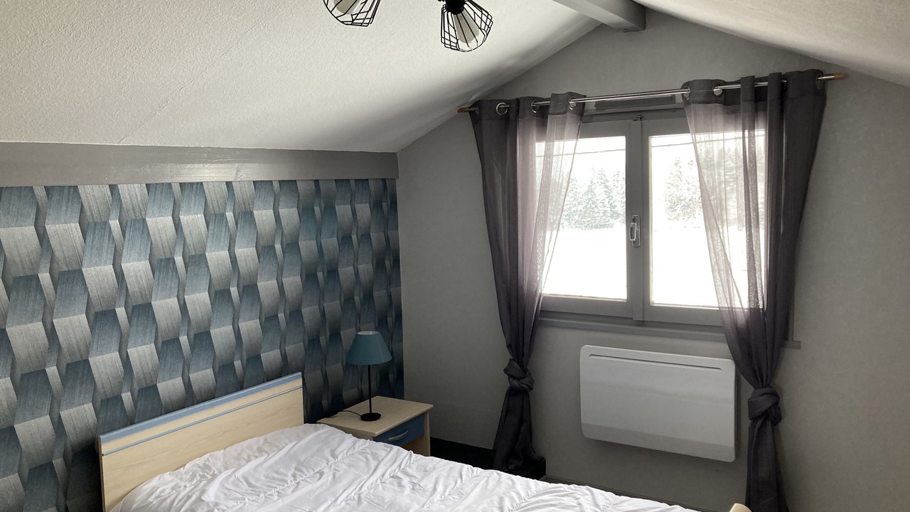 Photo of Bedroom in Longemaison