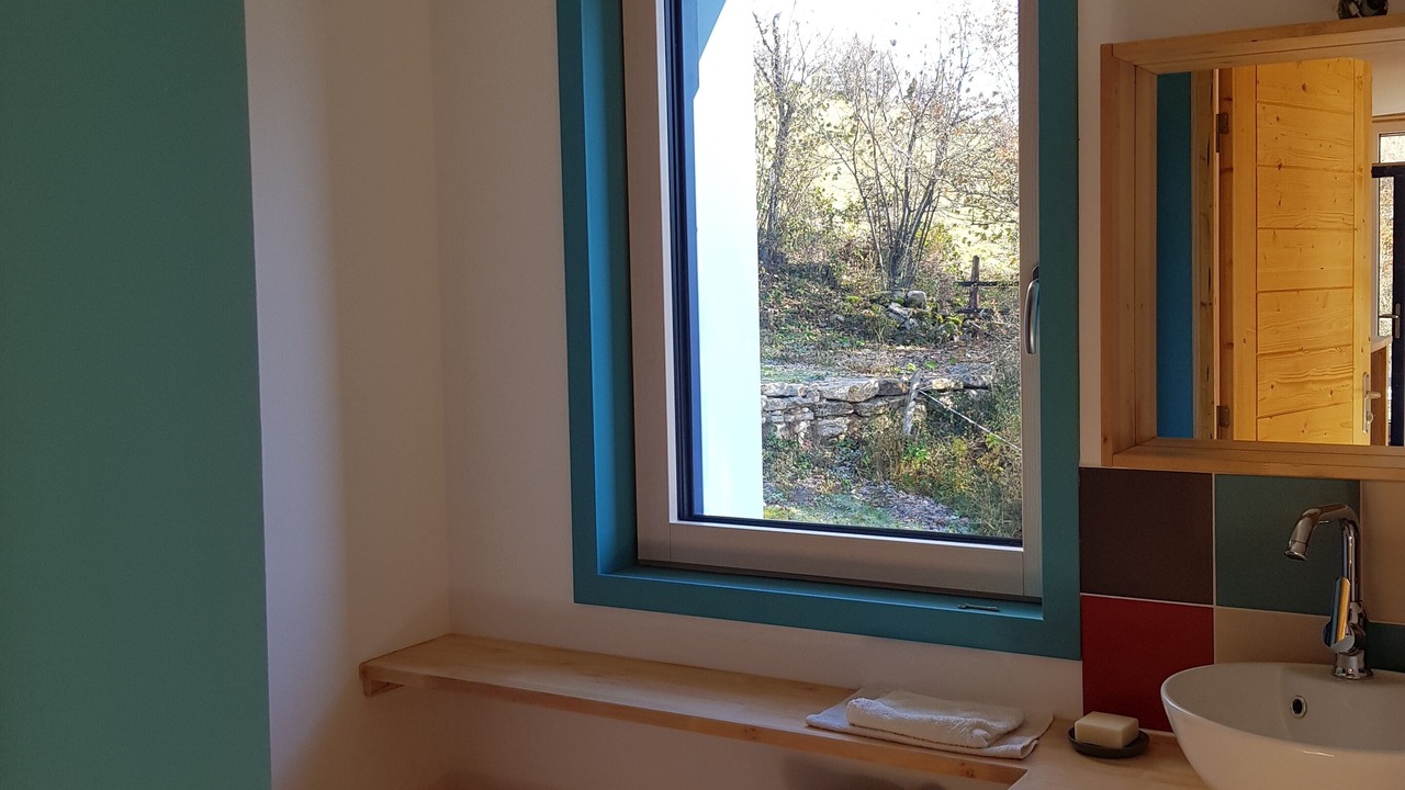 Photo of Bathroom in Prenovel