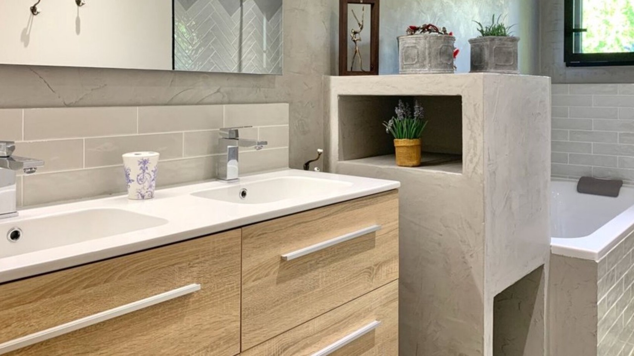 Photo of Bathroom in Beaumes-de-Venise