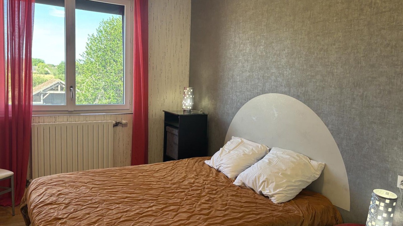 Photo of Bedroom in Pierrefitte-sur-Loire