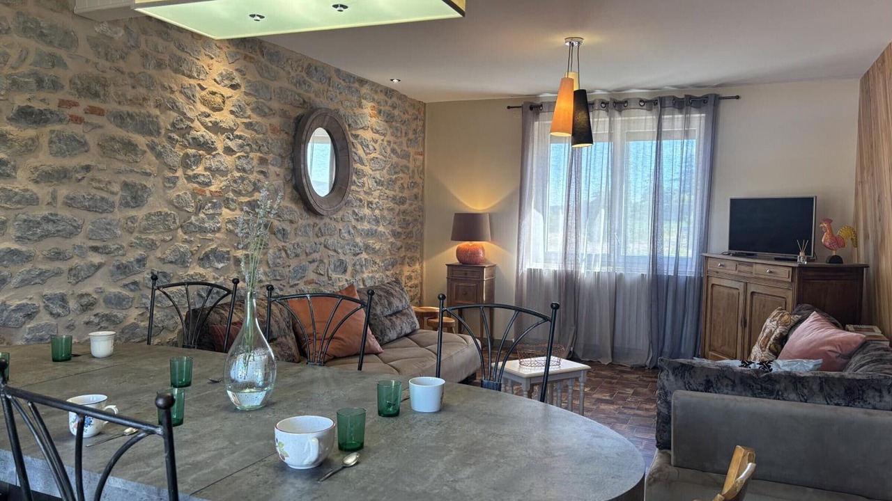 Photo of Livingroom in Pierrefitte-sur-Loire