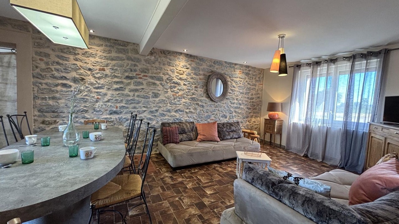 Photo of Livingroom in Pierrefitte-sur-Loire
