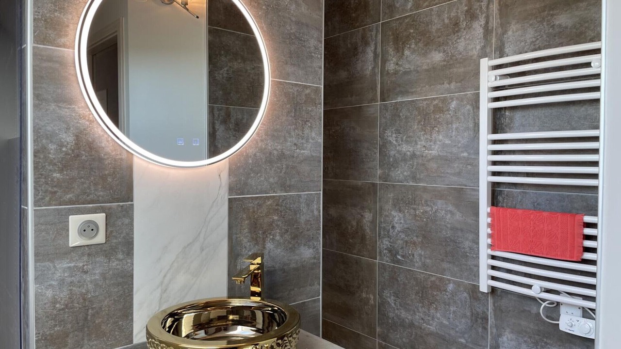 Photo of Bathroom in Pierrefitte-sur-Loire