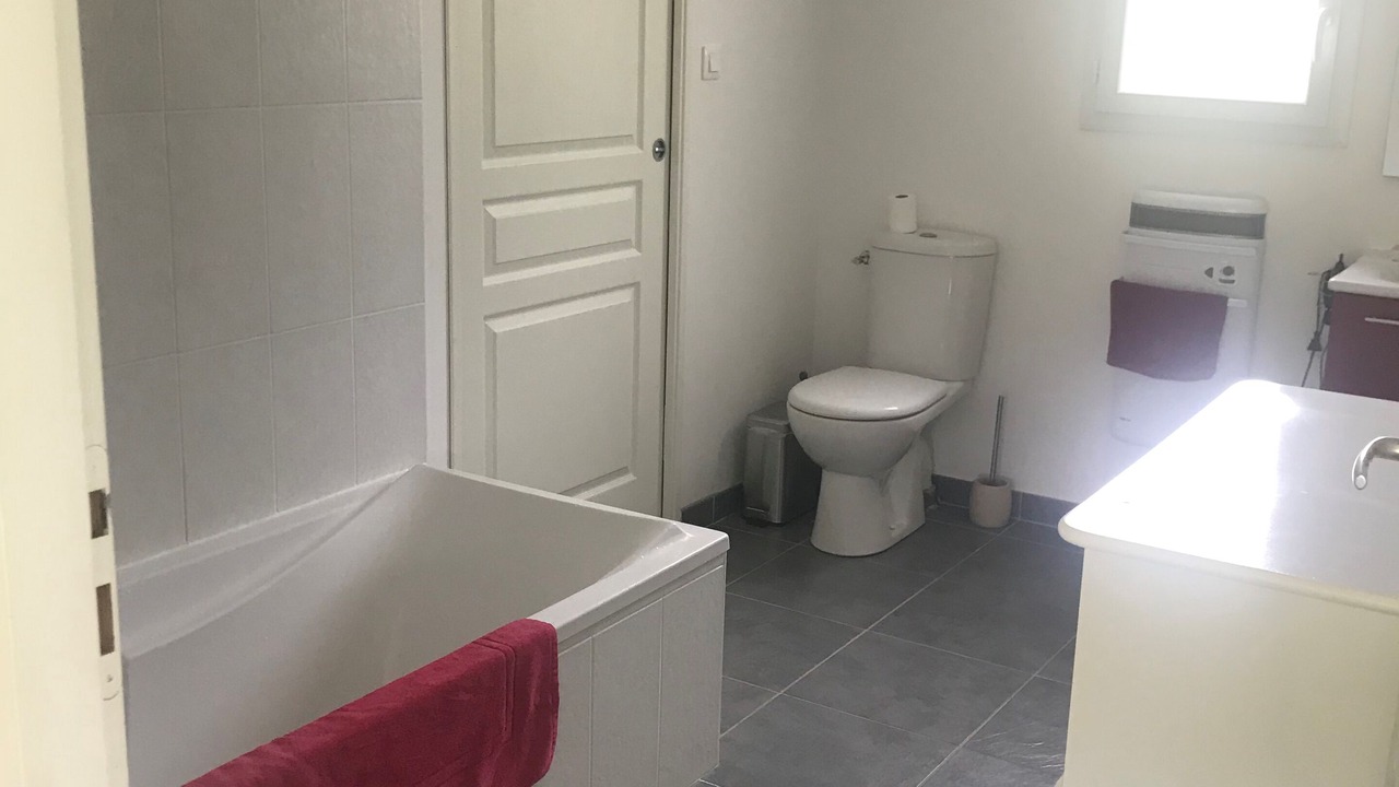 Photo of Bathroom in Saint-Maurice-d'Ibie