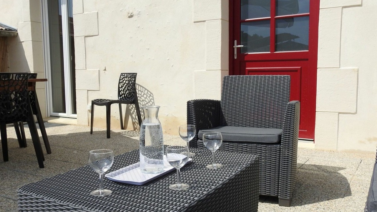 Photo of Patio Balcony in Dommartin-le-Franc
