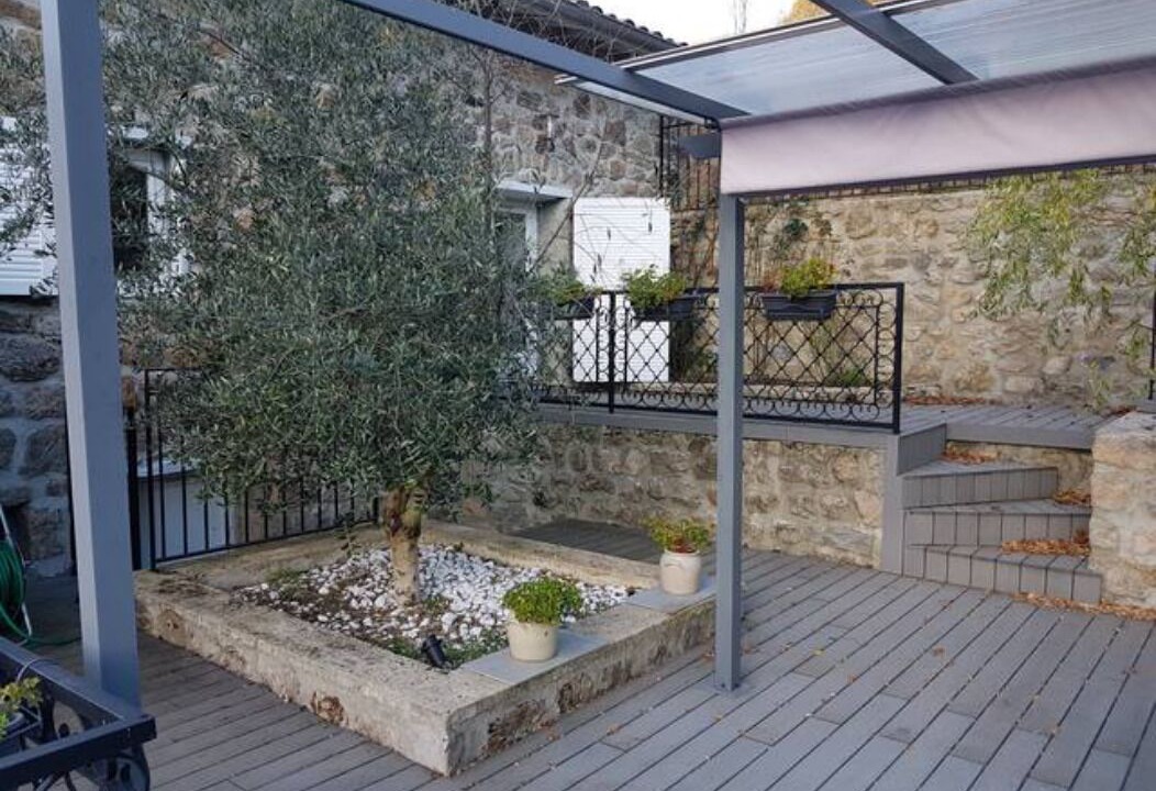 Photo of Patio Balcony in Saint-Christol