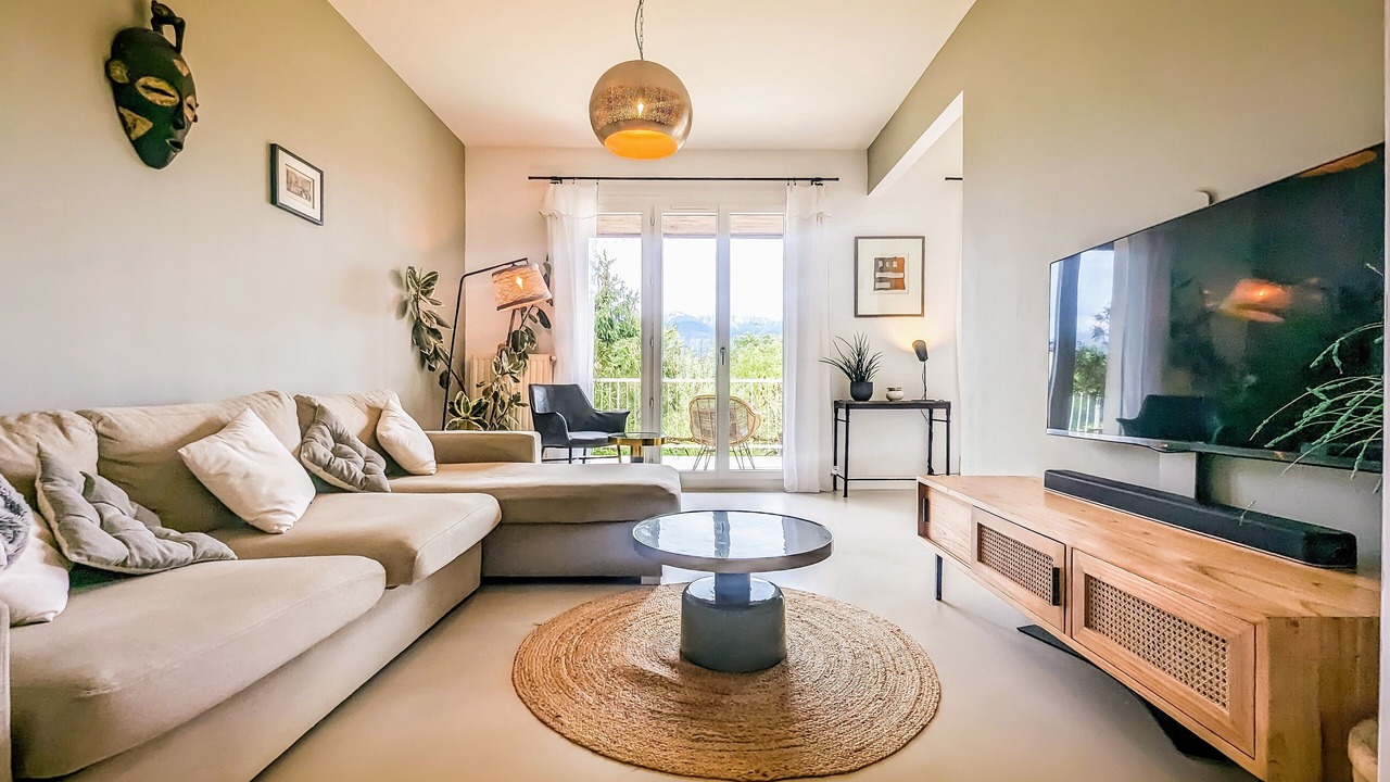 Photo of Livingroom in Saint-Nazaire-les-Eymes