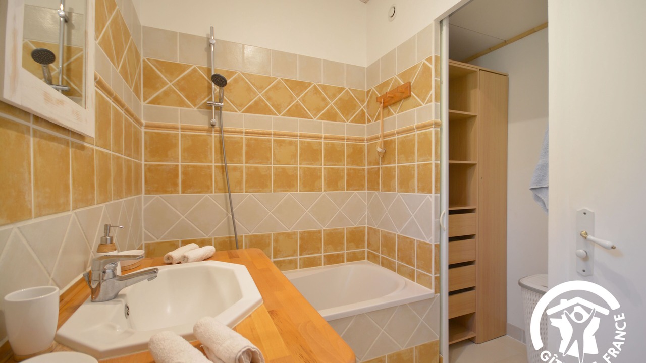 Photo of Bathroom in Bedoin