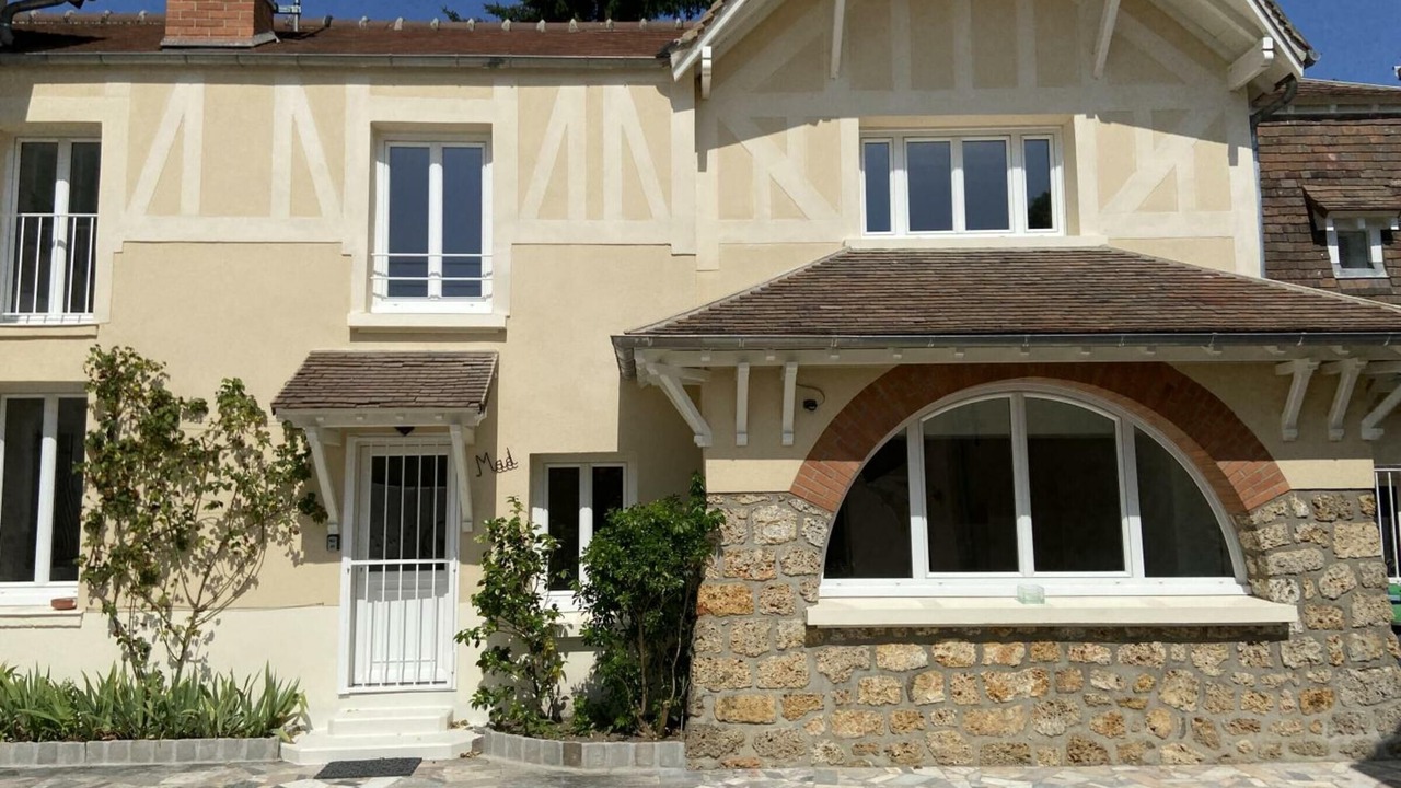 Photo of Outdoor in Senlisse