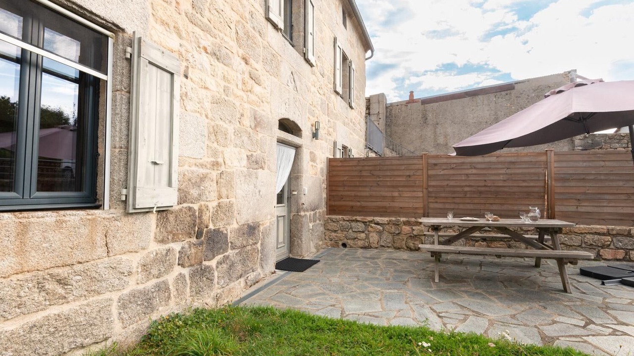 Photo of Outdoor in Albaret-le-Comtal