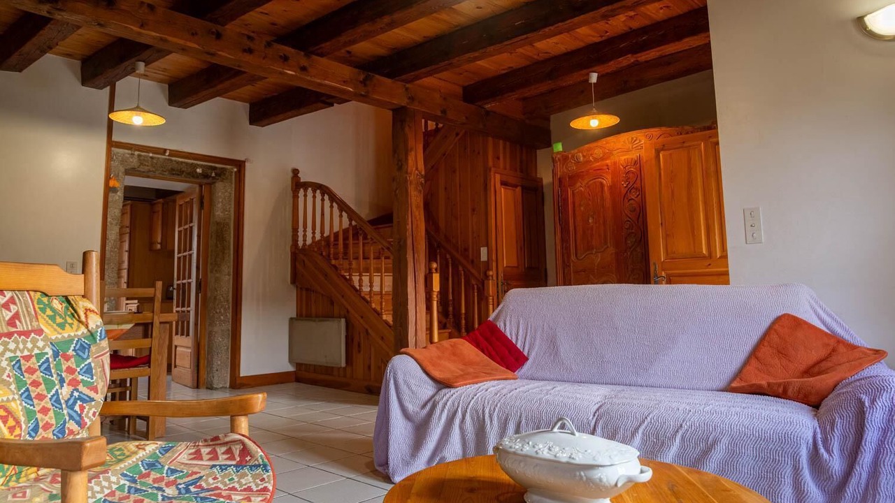 Photo of Livingroom in La Fage-Montivernoux