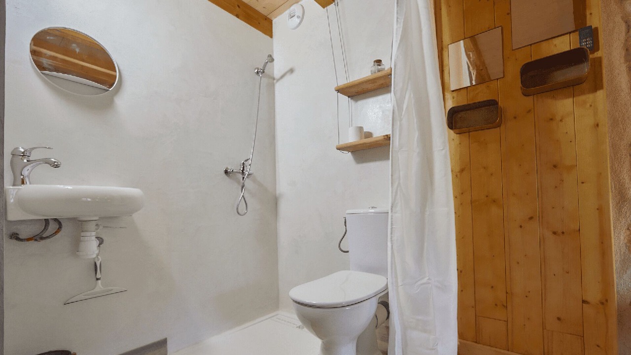 Photo of Bathroom in Aiglepierre