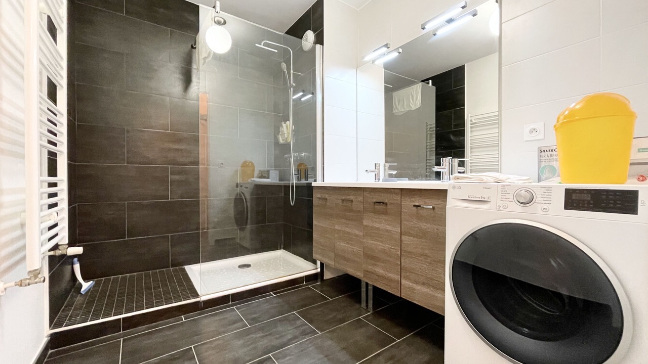 Photo of Bathroom in Eybens