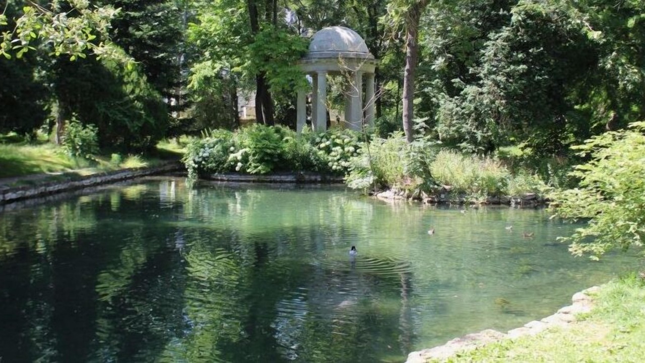 Photo of Outdoor in Faubourg-Raines
