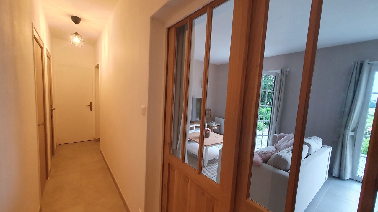 Photo of Livingroom in Serley