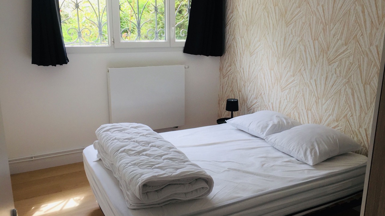Photo of Bedroom in Fixin