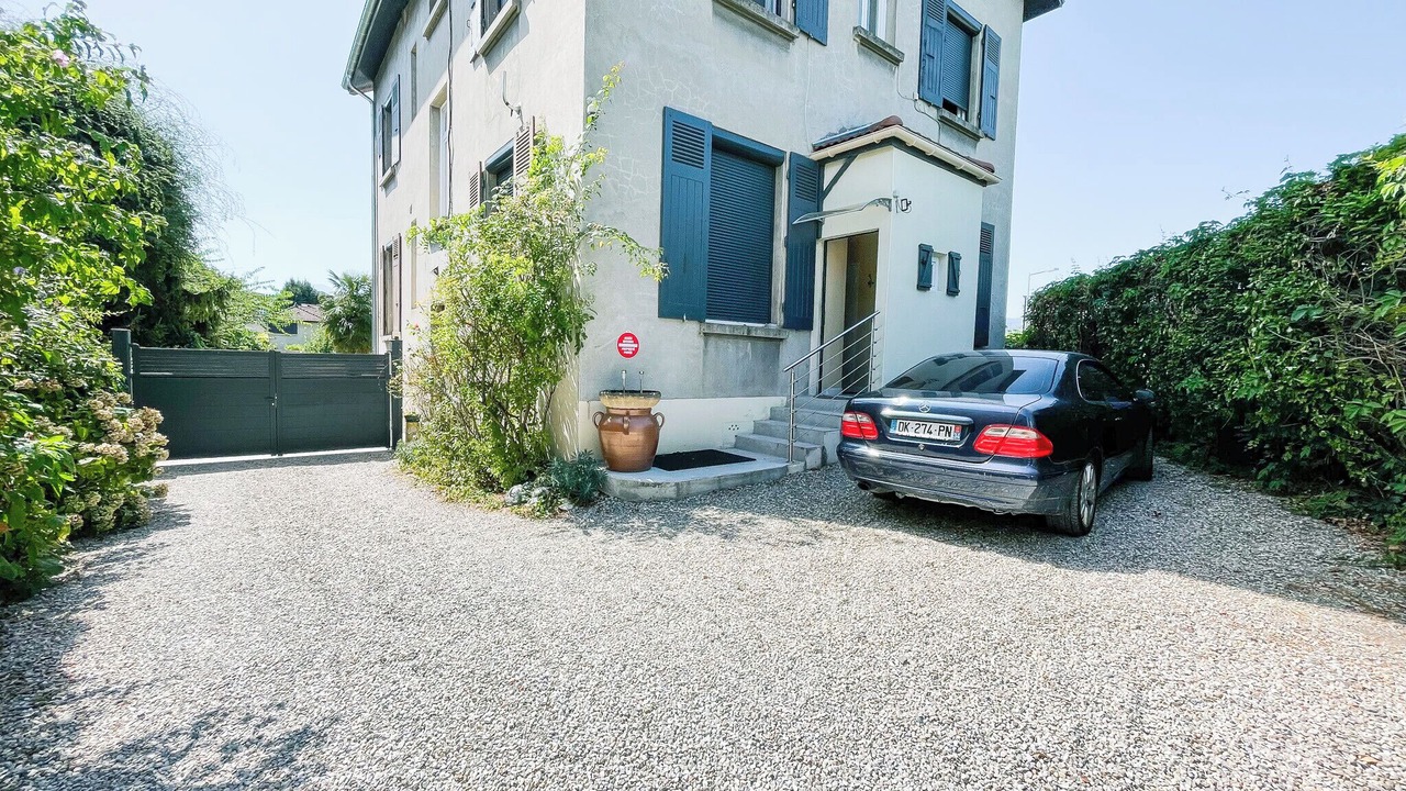 Photo of Outdoor in Gieres