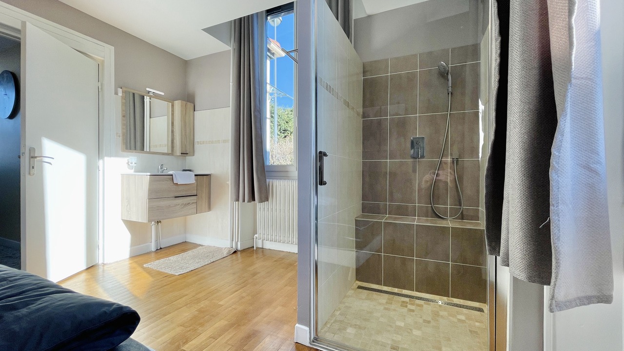 Photo of Bathroom in Gieres