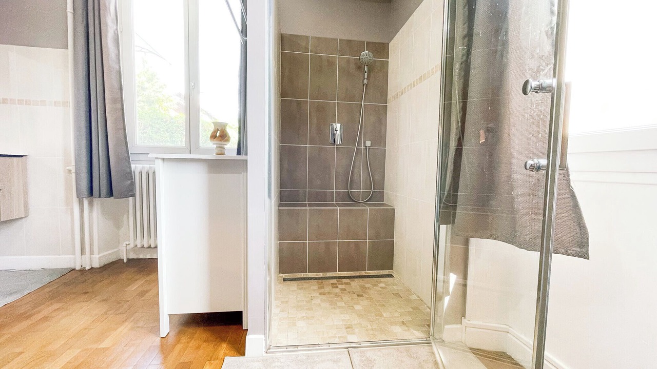 Photo of Bathroom in Gieres