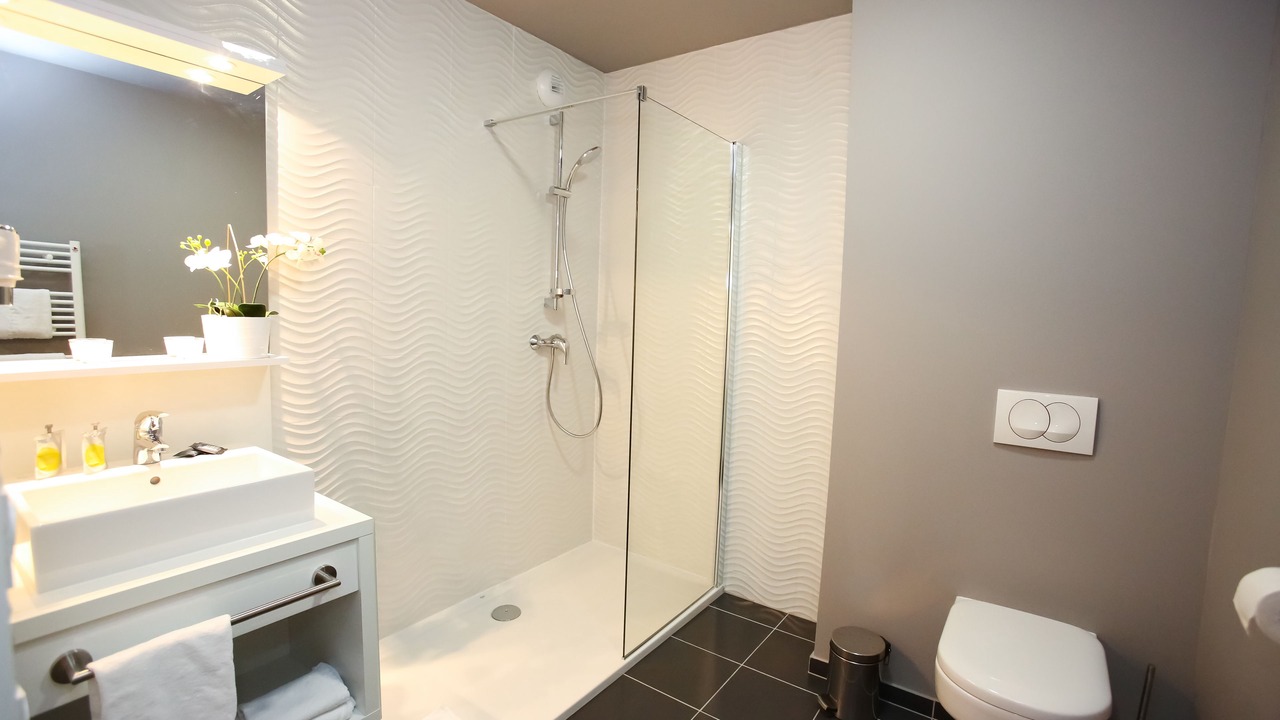 Photo of Bathroom in Rungis