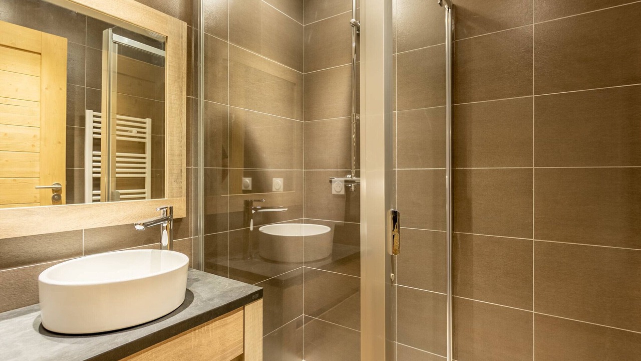 Photo of Bathroom in Arc-1600