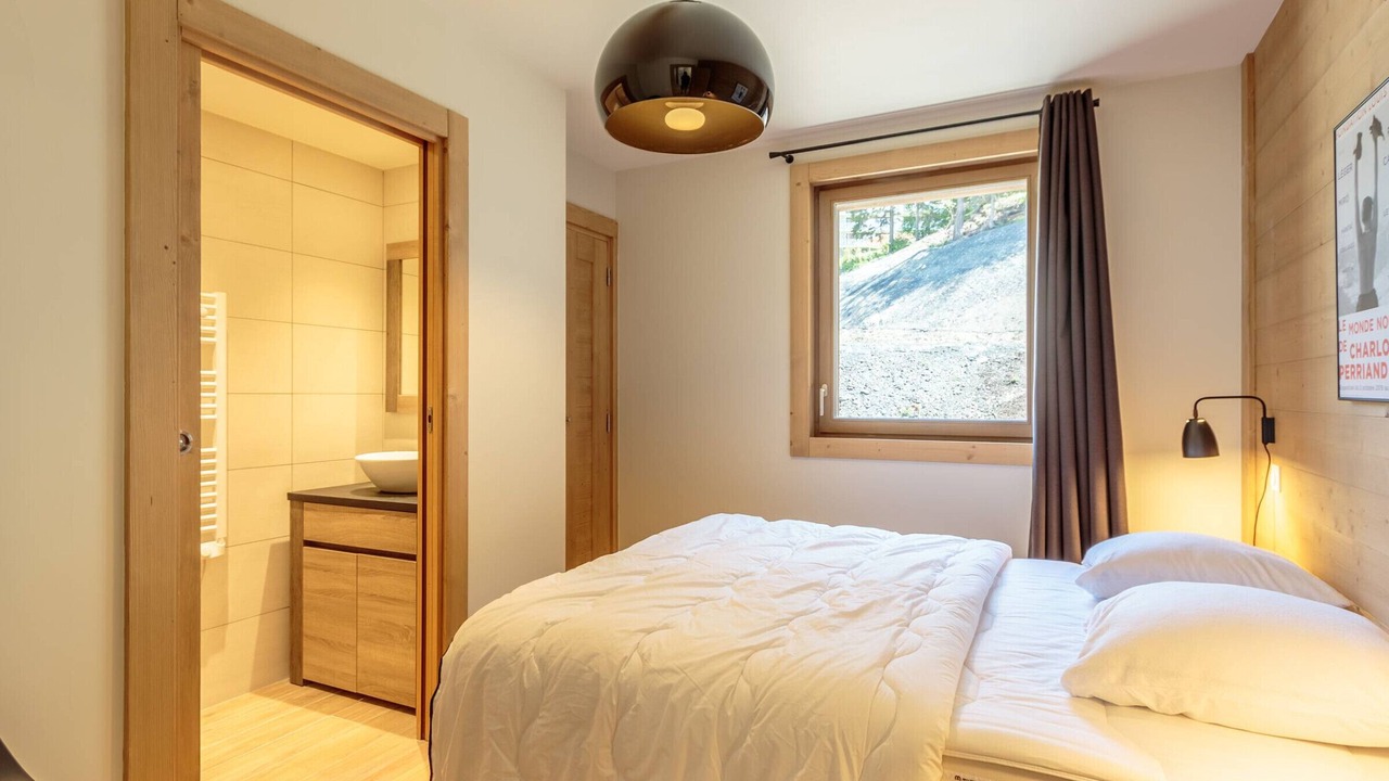 Photo of Bedroom in Arc-1600
