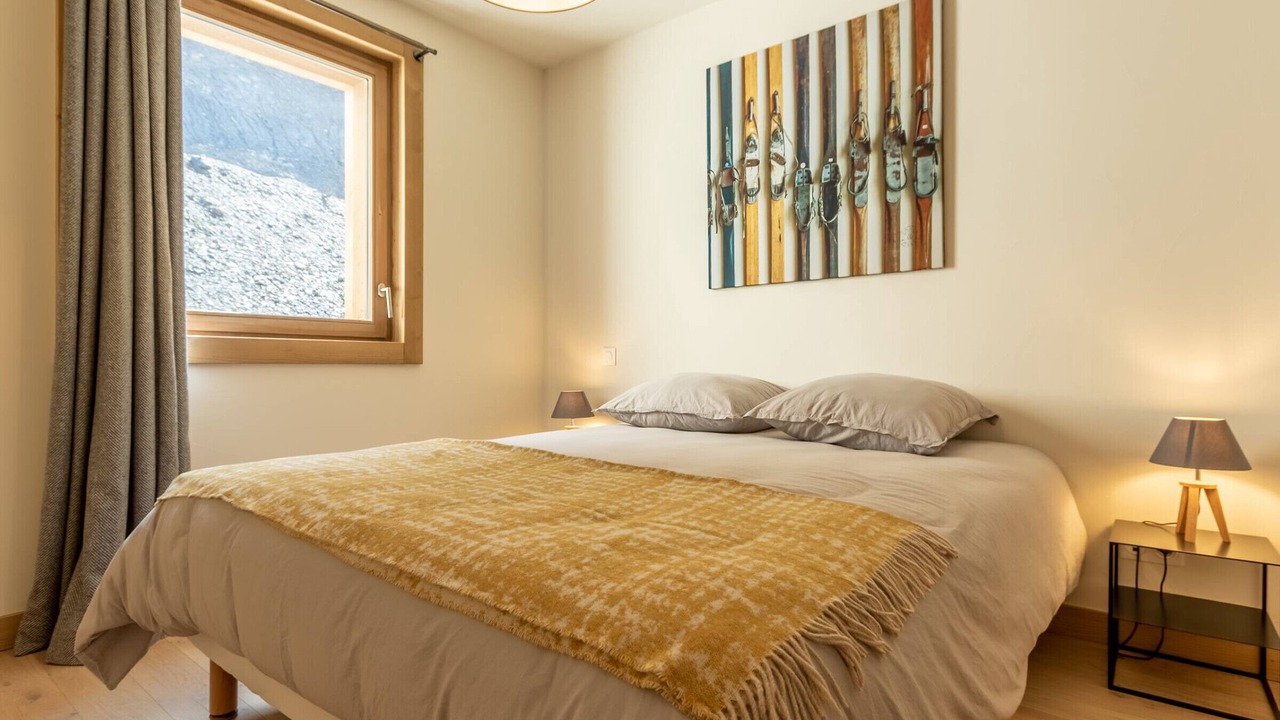 Photo of Bedroom in Arc-1600