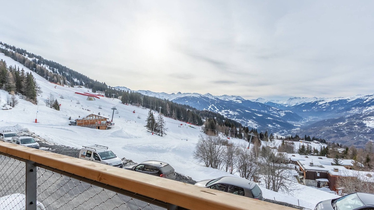 Photo of Outdoor in Arc-1600