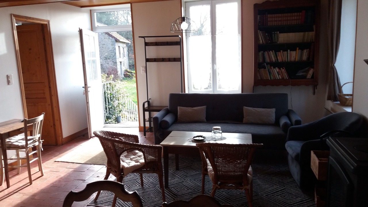 Photo of Livingroom in Lormes