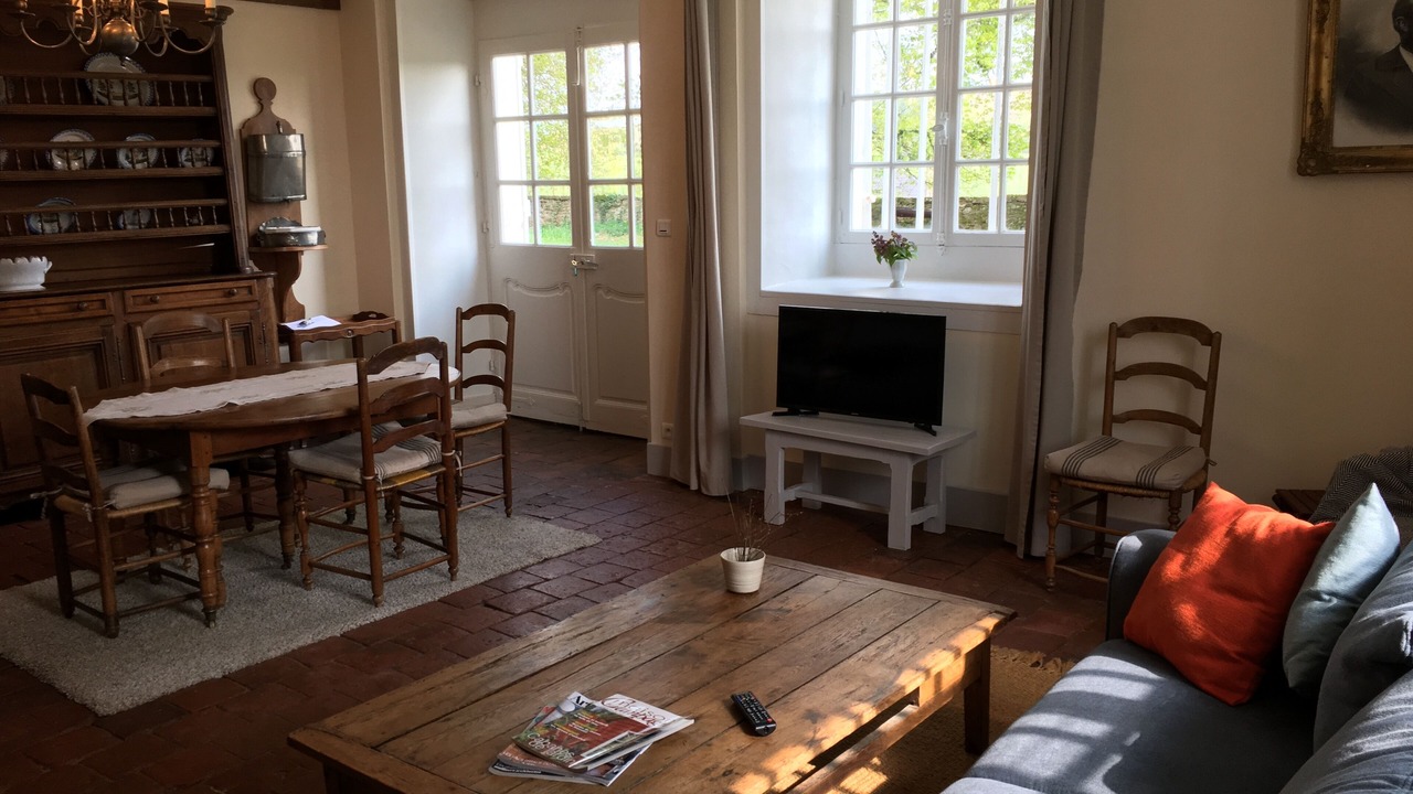 Photo of Livingroom in Saint-Cyr-Montmalin