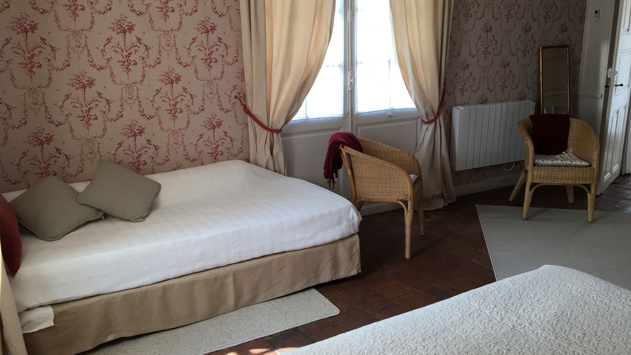 Photo of Bedroom in Saint-Cyr-Montmalin