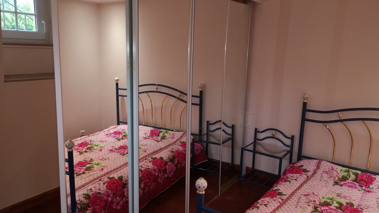 Photo of Bedroom in Issepts