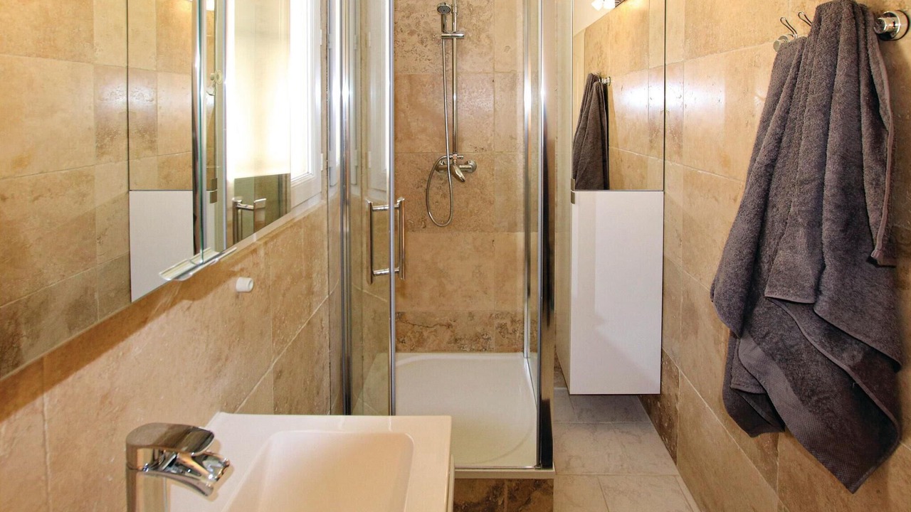 Photo of Bathroom in Mormoiron