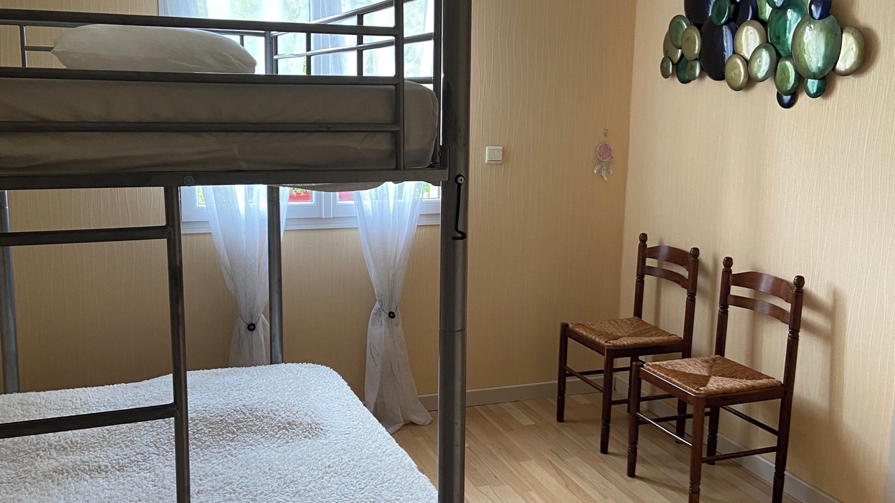 Photo of Bedroom in Aouste-sur-Sye