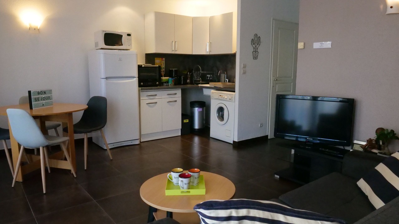 Photo of Livingroom in Up 1.5 Saint-Ferreol