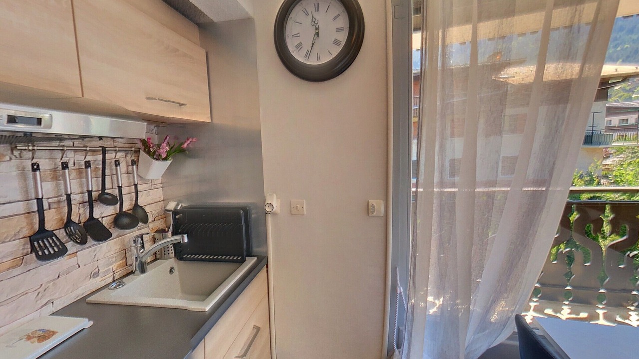 Photo of Kitchen in Les Carroz-d'Araches